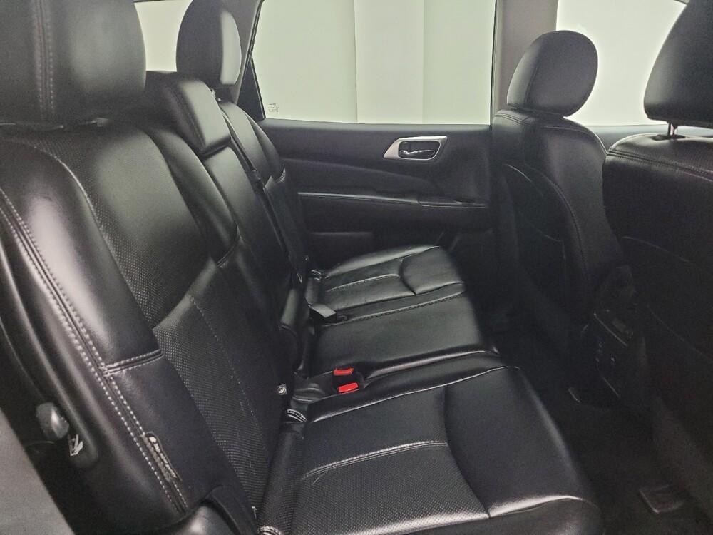 2018 Nissan Pathfinder in Taylor, MI 48180 - 18128335 19