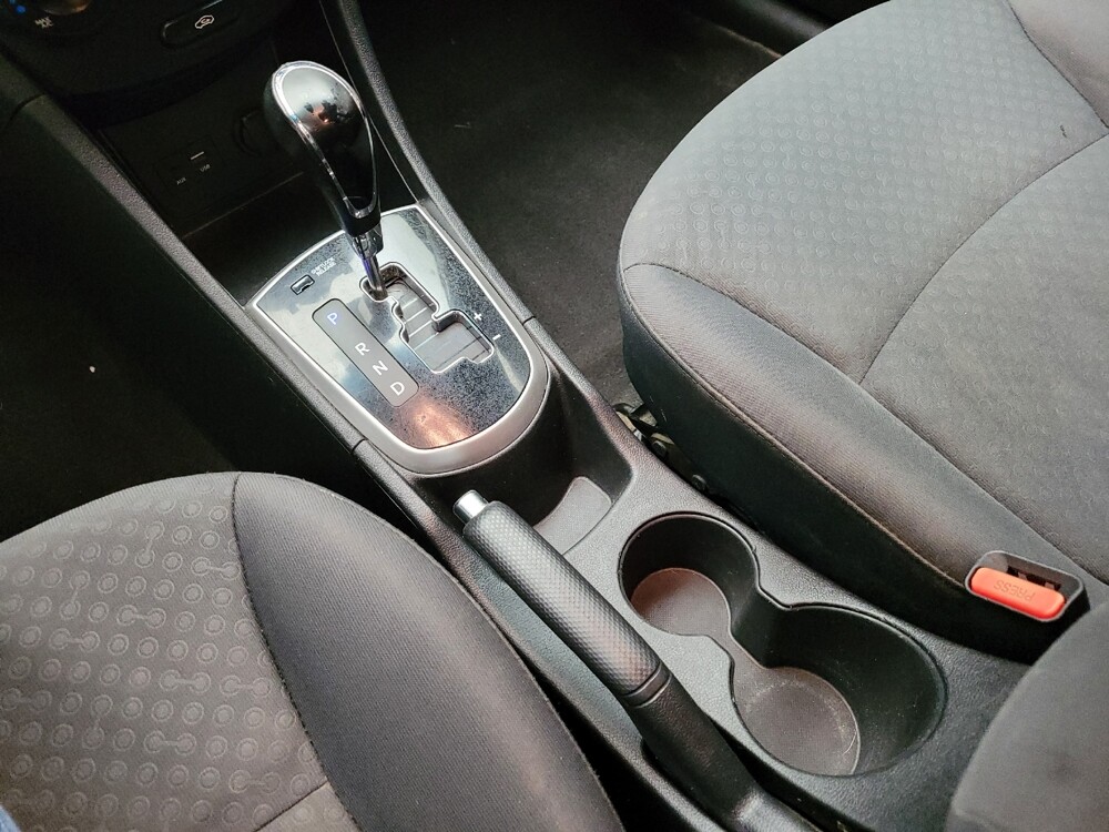 2014 Hyundai Accent in Taylor, MI 48180 - 18128337 26