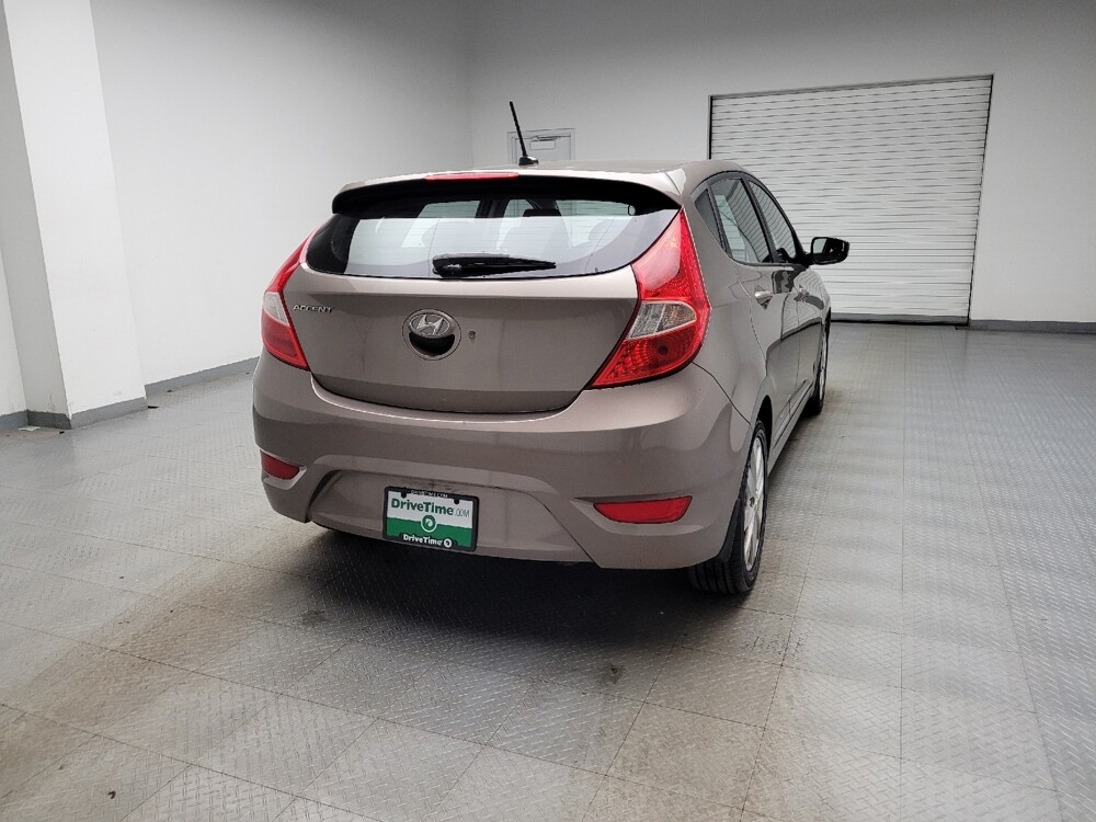 2014 Hyundai Accent in Taylor, MI 48180 - 18128337 7