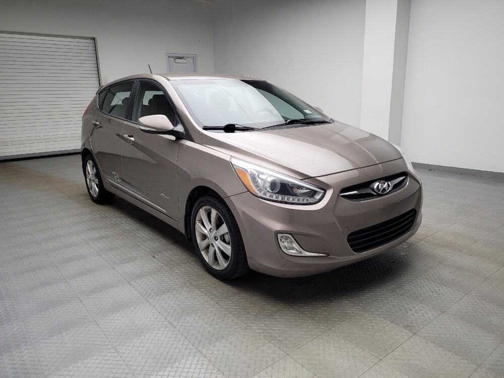 2014 Hyundai Accent in Taylor, MI 48180 - 18128337 13