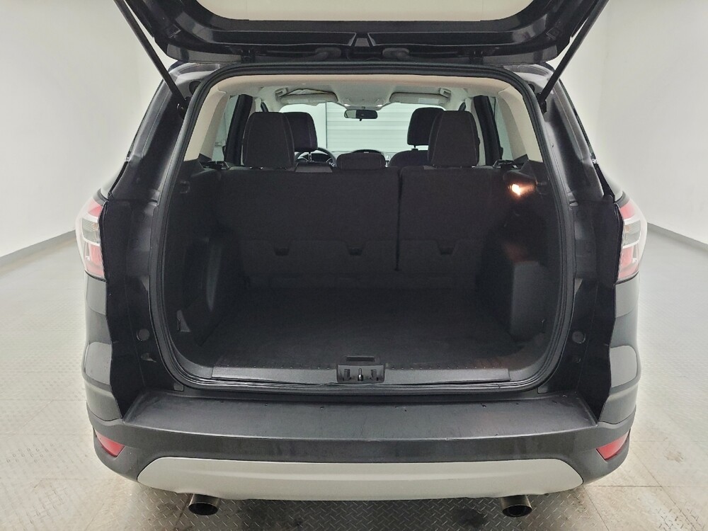 2017 Ford Escape in Taylor, MI 48180 - 18128338 29