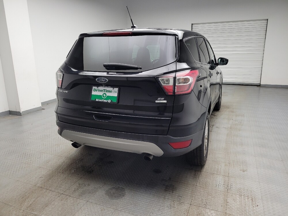 2017 Ford Escape in Taylor, MI 48180 - 18128338 7
