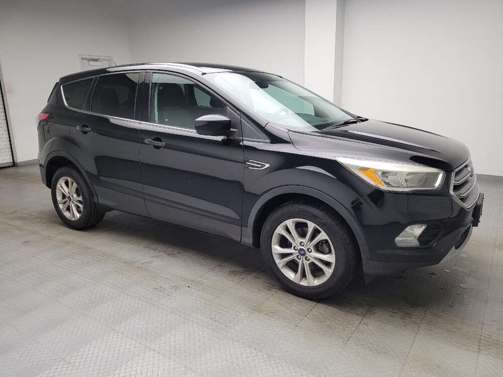 2017 Ford Escape in Taylor, MI 48180 - 18128338 11
