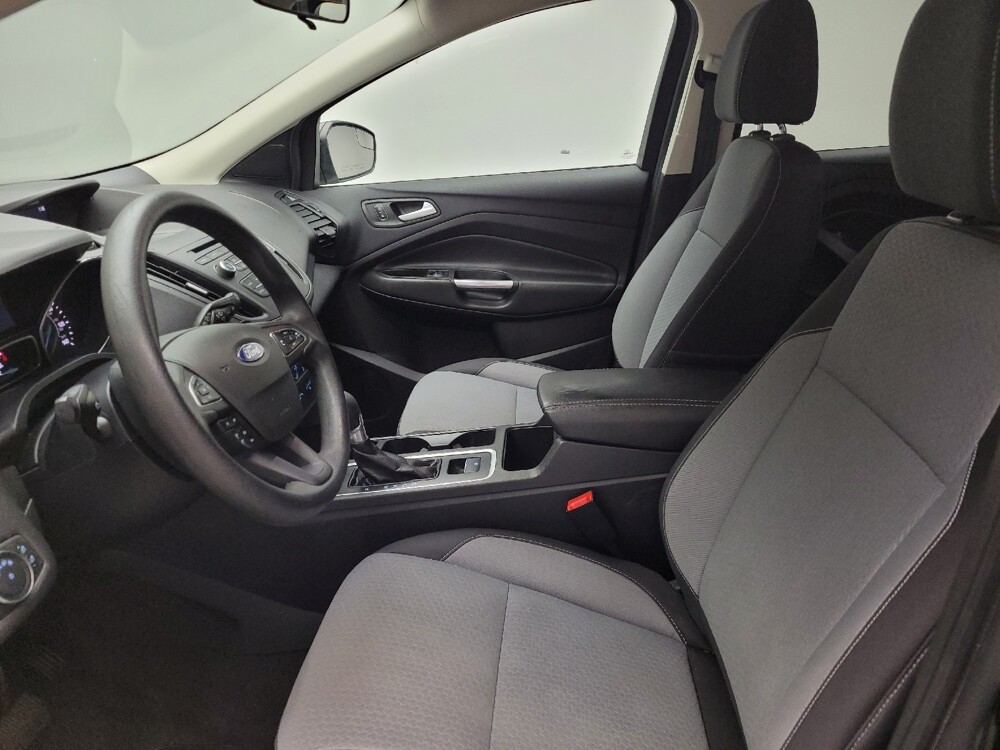 2017 Ford Escape in Taylor, MI 48180 - 18128338 17