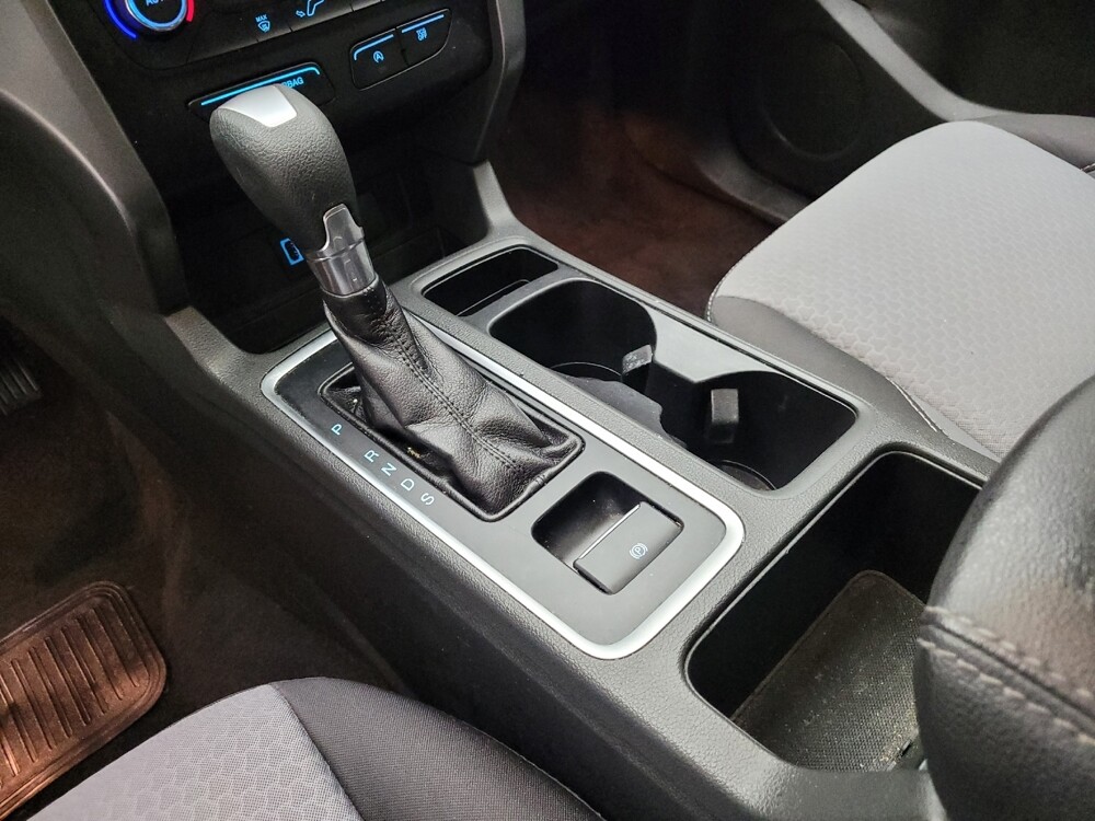 2017 Ford Escape in Taylor, MI 48180 - 18128338 26