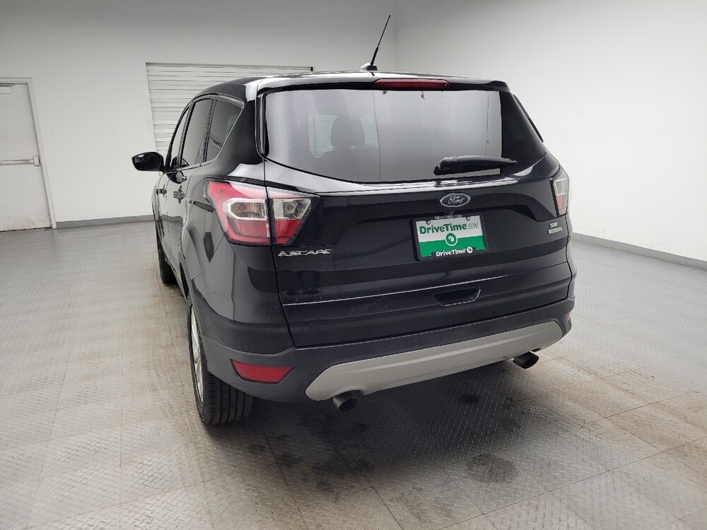 2017 Ford Escape in Taylor, MI 48180 - 18128338 6