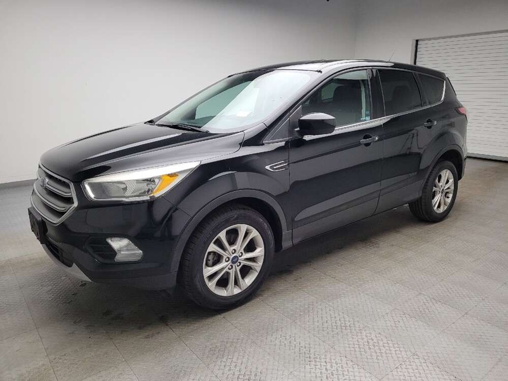 2017 Ford Escape in Taylor, MI 48180 - 18128338 2