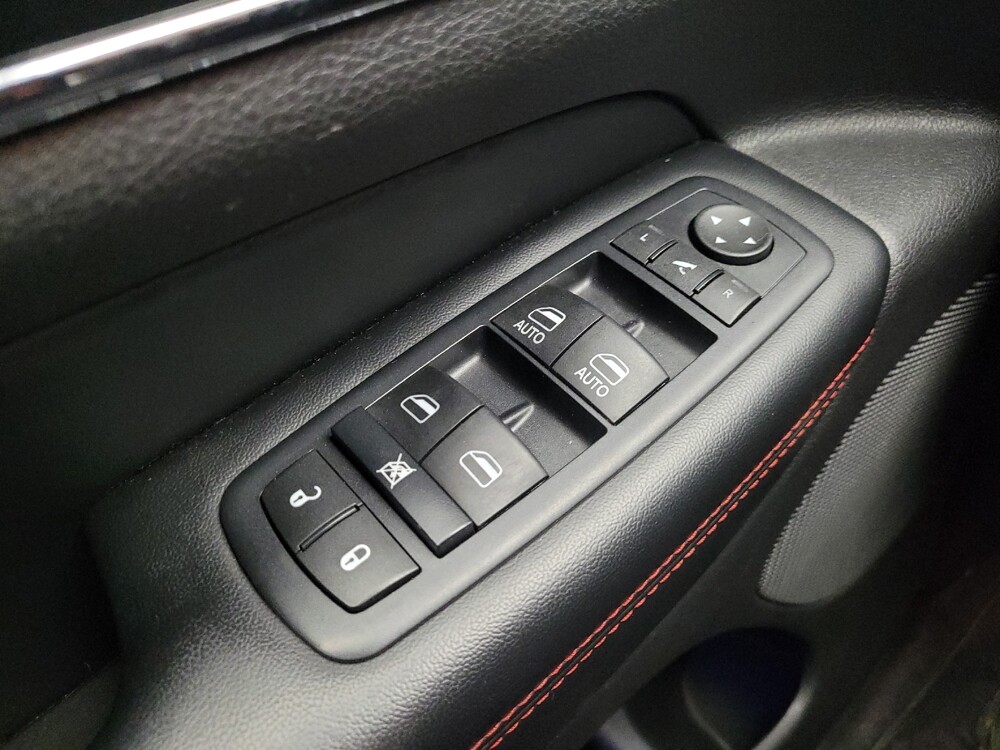 2017 Jeep Grand Cherokee in Grand Rapids, MI 49508 - 18128342 27