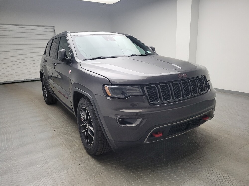 2017 Jeep Grand Cherokee in Grand Rapids, MI 49508 - 18128342 13