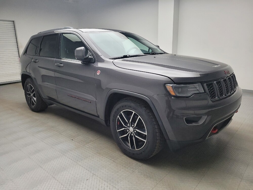 2017 Jeep Grand Cherokee in Grand Rapids, MI 49508 - 18128342 11