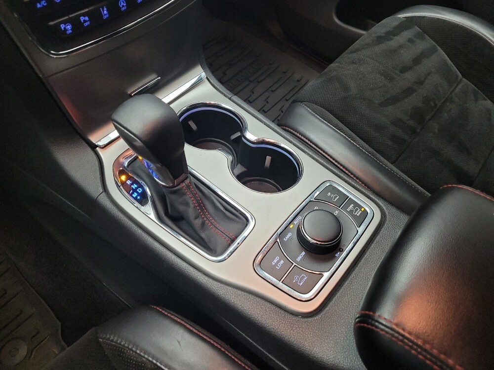 2017 Jeep Grand Cherokee in Grand Rapids, MI 49508 - 18128342 26