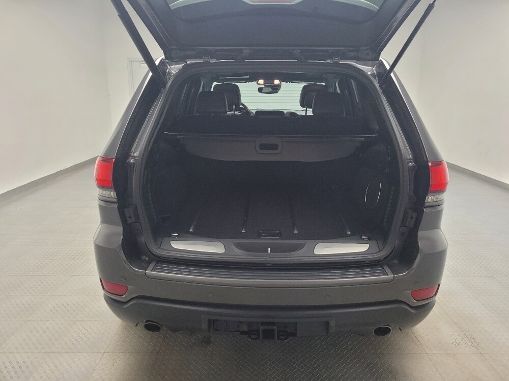 2017 Jeep Grand Cherokee in Grand Rapids, MI 49508 - 18128342 29