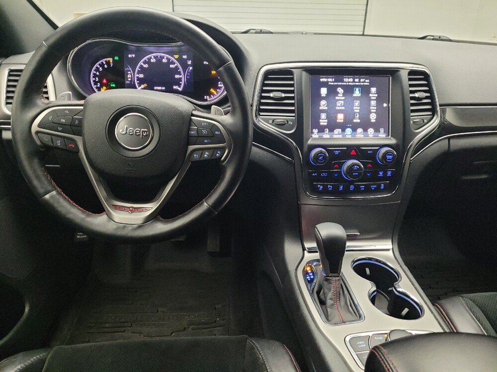 2017 Jeep Grand Cherokee in Grand Rapids, MI 49508 - 18128342 22