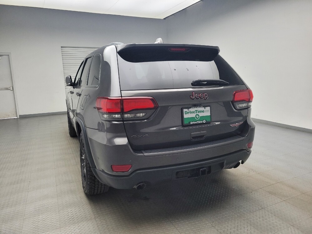 2017 Jeep Grand Cherokee in Grand Rapids, MI 49508 - 18128342 6