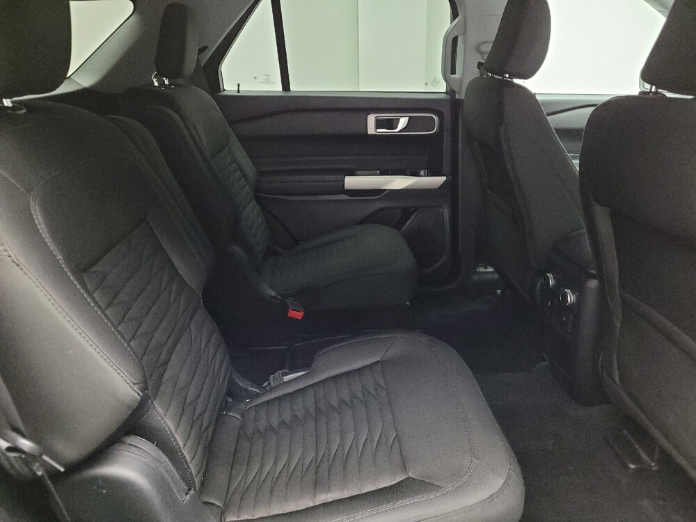 2021 Ford Explorer in Taylor, MI 48180 - 18128343 19