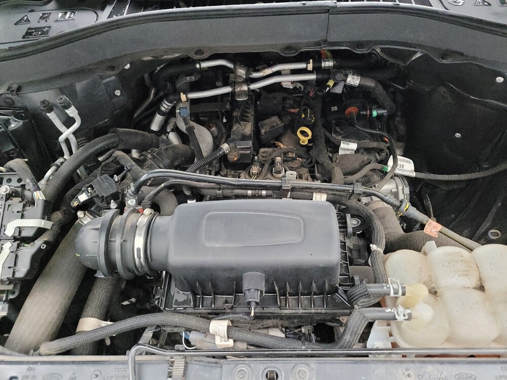 2021 Ford Explorer in Taylor, MI 48180 - 18128343 30