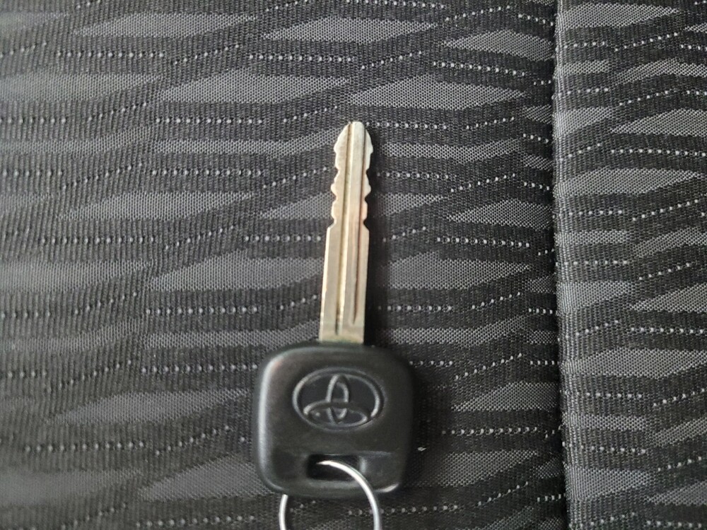 2014 Toyota Yaris in Ft Wayne, IN 46805 - 18128344 32