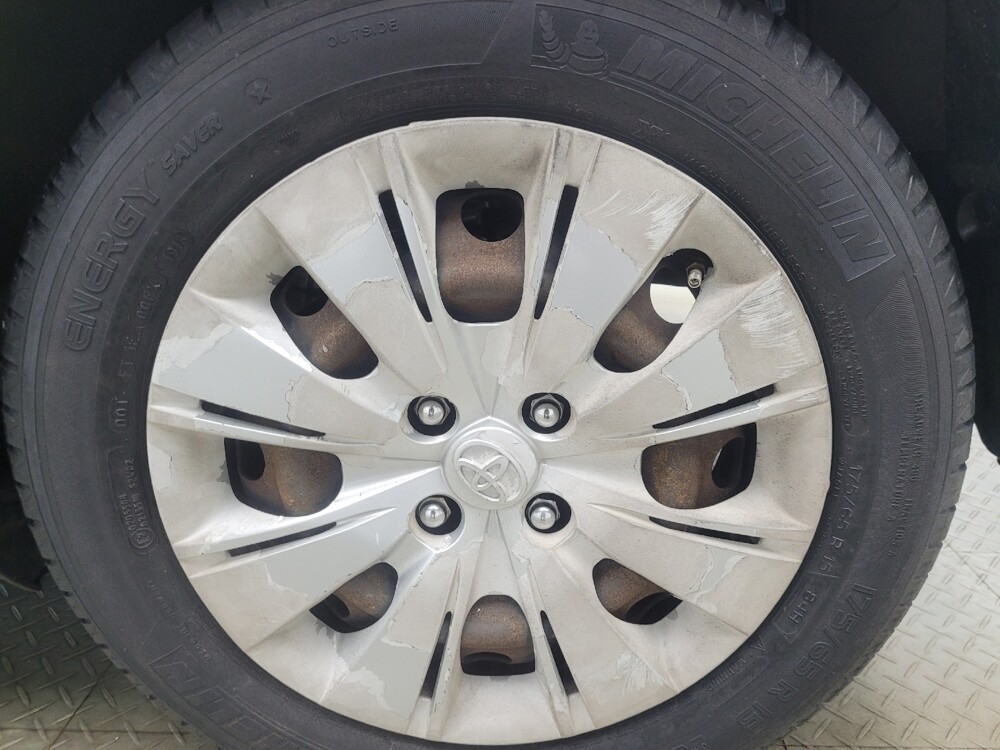 2014 Toyota Yaris in Ft Wayne, IN 46805 - 18128344 31