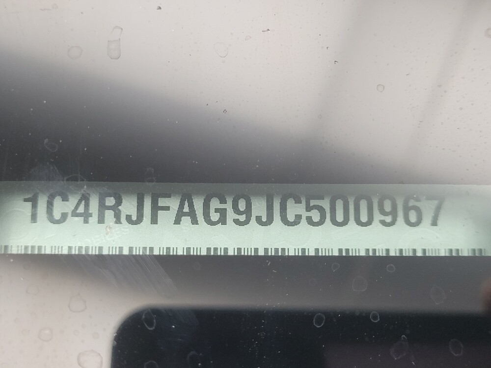 2018 Jeep Grand Cherokee in Highland, IN 46322 - 18128345 33