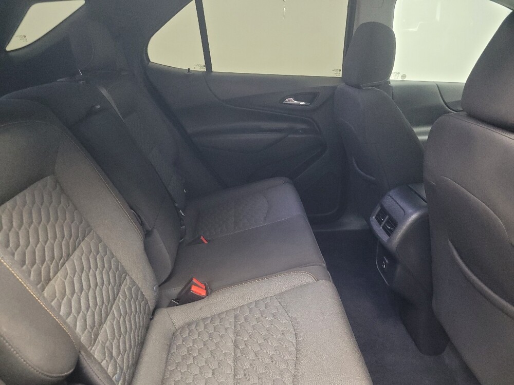 2020 Chevrolet Equinox in Indianapolis, IN 46219 - 18128346 19