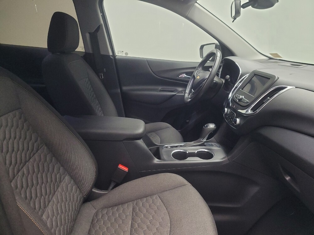 2020 Chevrolet Equinox in Indianapolis, IN 46219 - 18128346 21