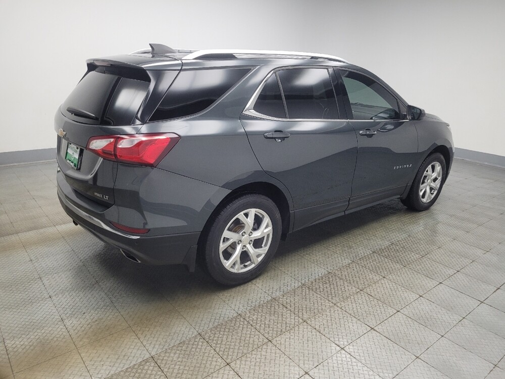 2020 Chevrolet Equinox in Indianapolis, IN 46219 - 18128346 10