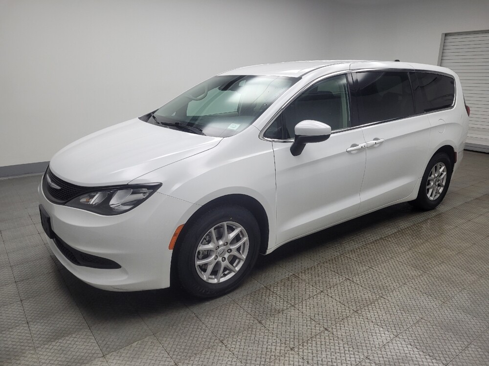 2023 Chrysler Voyager in Ft Wayne, IN 46805 - 18128347 2