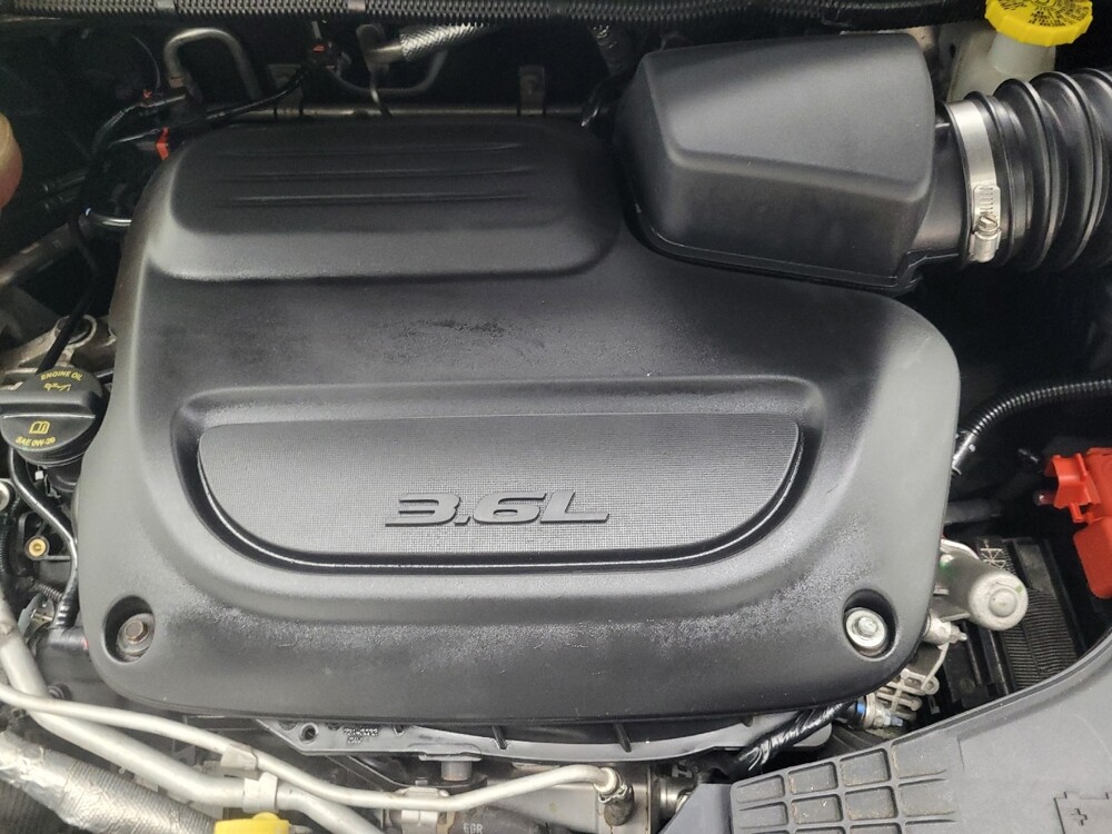 2023 Chrysler Voyager in Ft Wayne, IN 46805 - 18128347 30