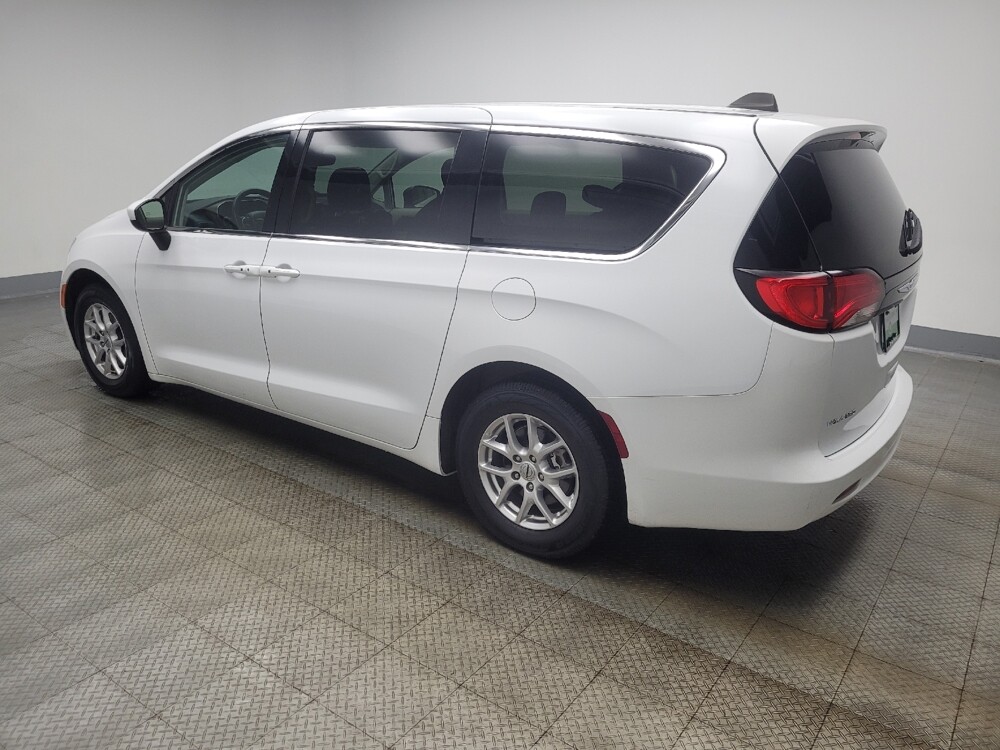 2023 Chrysler Voyager in Ft Wayne, IN 46805 - 18128347 3