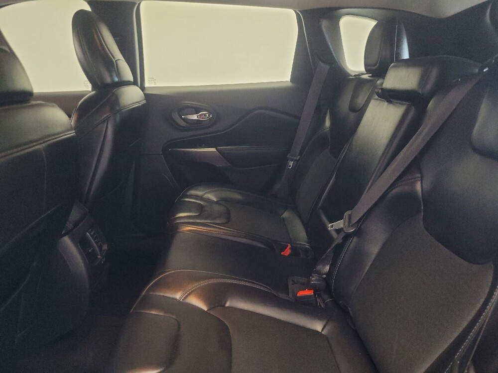 2020 Jeep Cherokee in Indianapolis, IN 46222 - 18128349 18