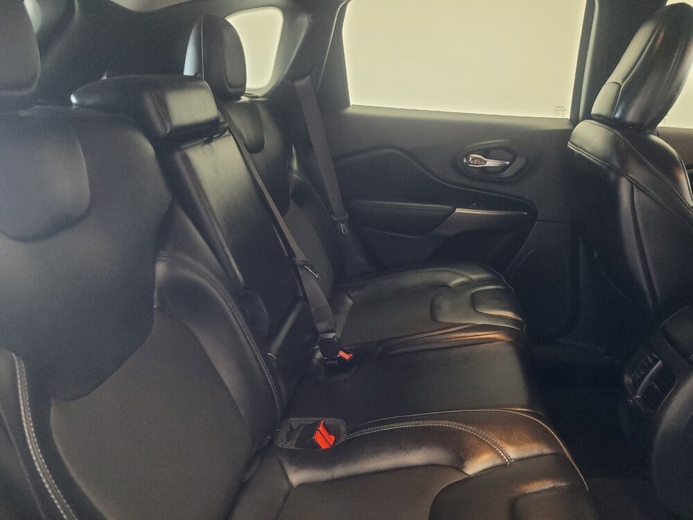 2020 Jeep Cherokee in Indianapolis, IN 46222 - 18128349 19