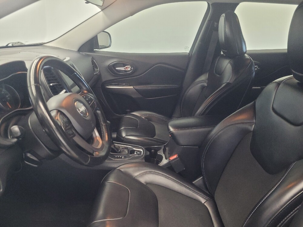 2020 Jeep Cherokee in Indianapolis, IN 46222 - 18128349 17