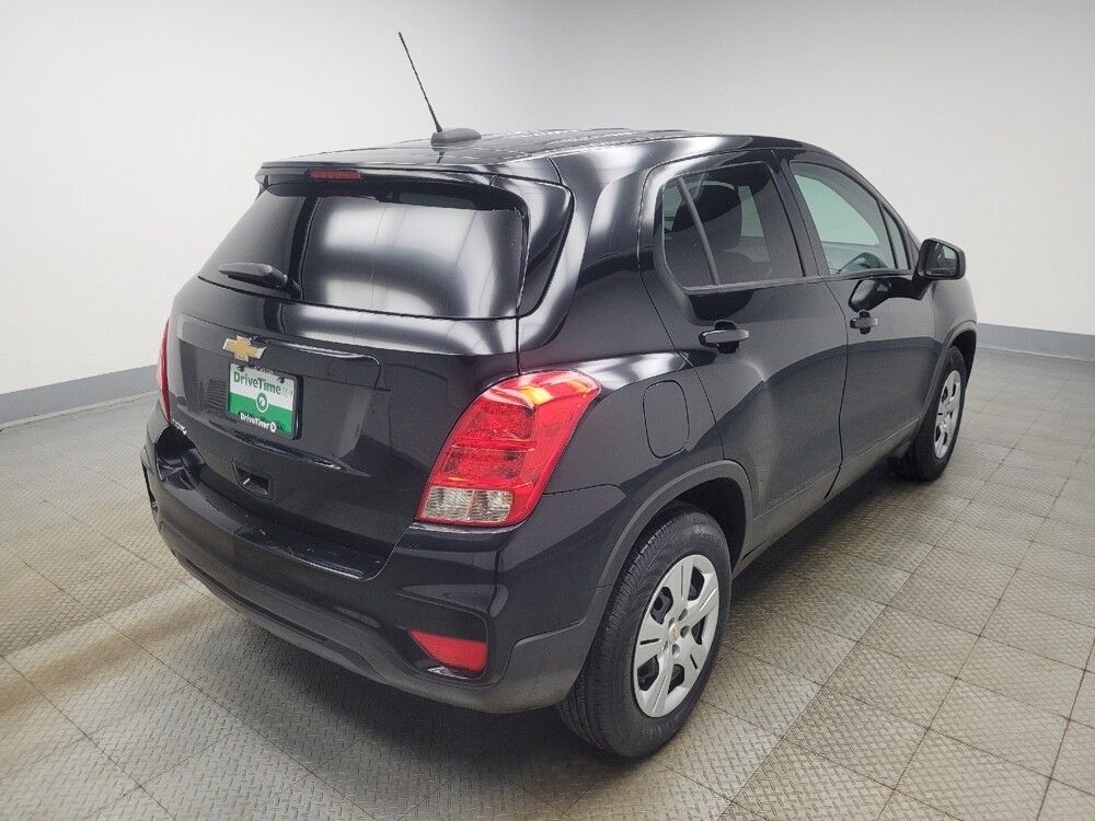 2019 Chevrolet Trax in Highland, IN 46322 - 18128350 9
