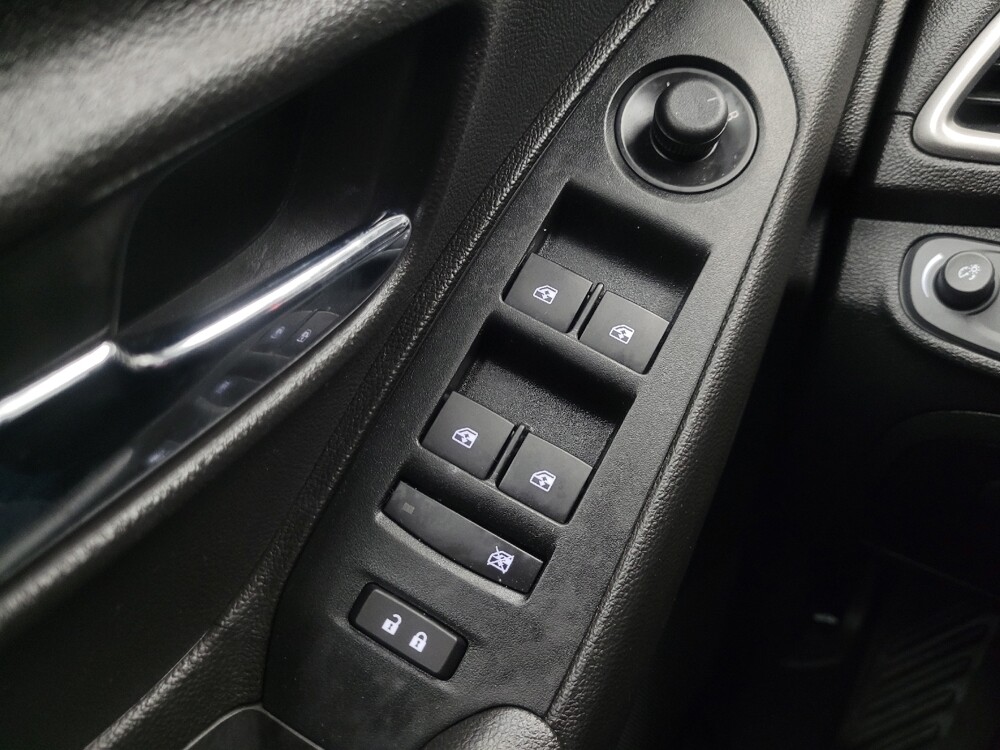 2019 Chevrolet Trax in Highland, IN 46322 - 18128350 27