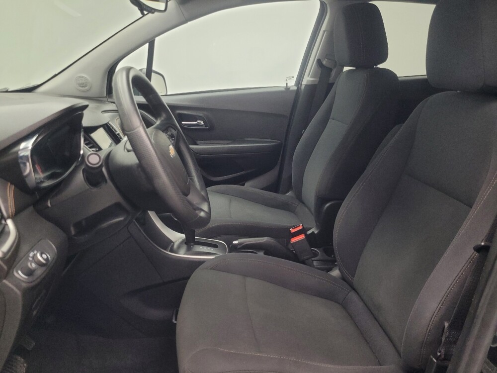 2019 Chevrolet Trax in Highland, IN 46322 - 18128350 17