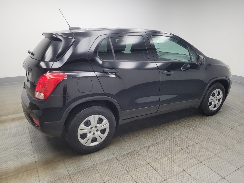 2019 Chevrolet Trax in Highland, IN 46322 - 18128350 10