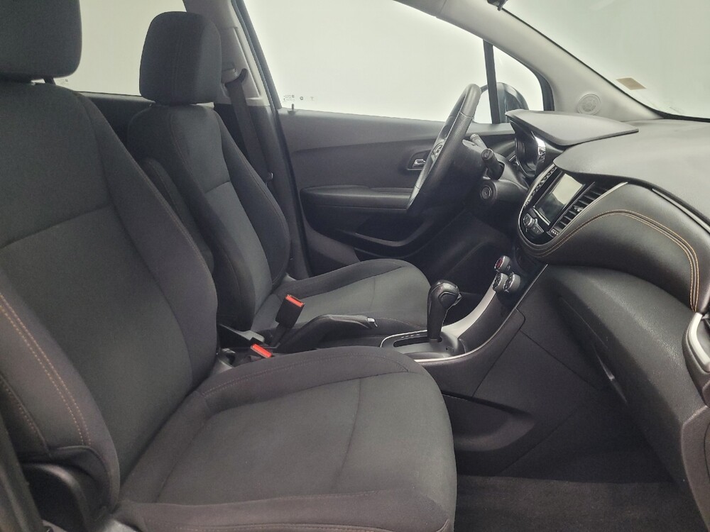 2019 Chevrolet Trax in Highland, IN 46322 - 18128350 21