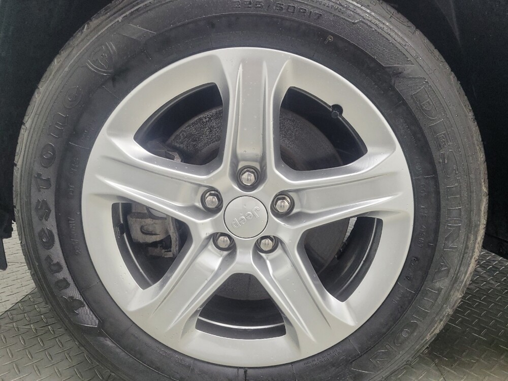 2024 Jeep Compass in Ft Wayne, IN 46805 - 18128353 31