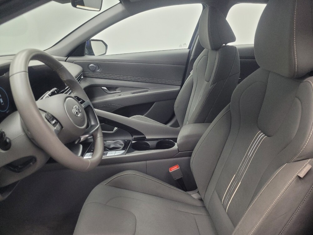 2023 Hyundai Elantra in Indianapolis, IN 46222 - 18128354 17