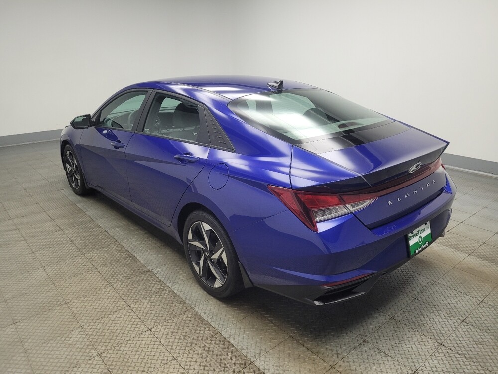 2023 Hyundai Elantra in Indianapolis, IN 46222 - 18128354 3