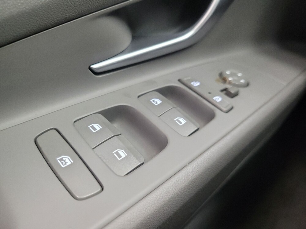 2023 Hyundai Elantra in Indianapolis, IN 46222 - 18128354 27