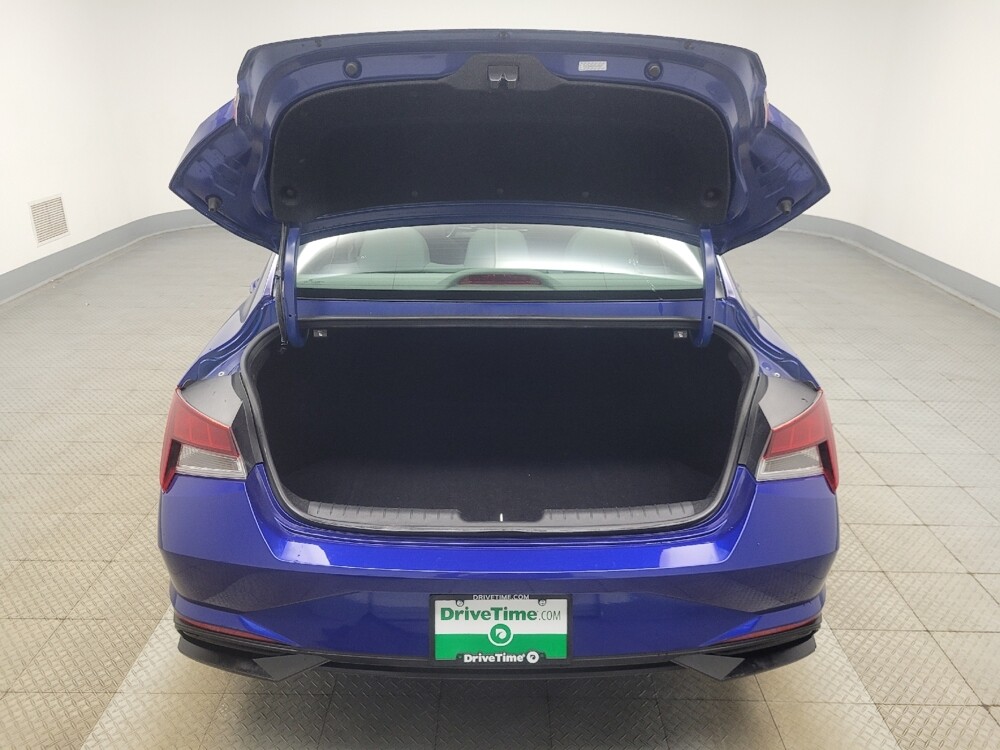 2023 Hyundai Elantra in Indianapolis, IN 46222 - 18128354 29