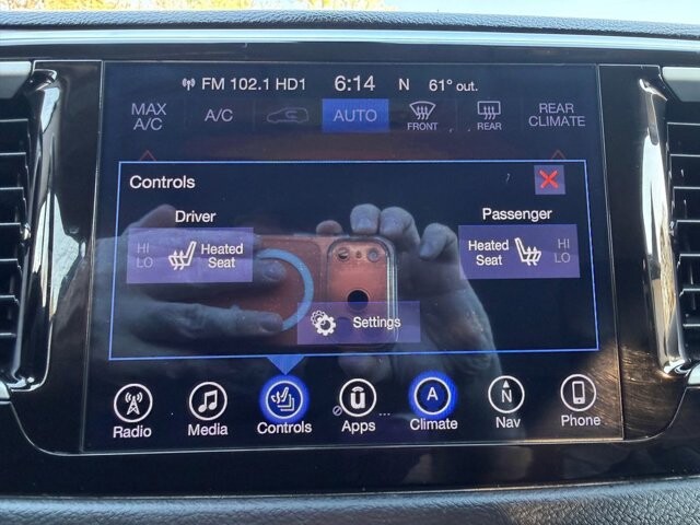 2017 Chrysler Pacifica in Knoxville, TN 37920 - 18128360 25