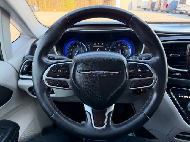 2017 Chrysler Pacifica in Knoxville, TN 37920 - 18128360 19