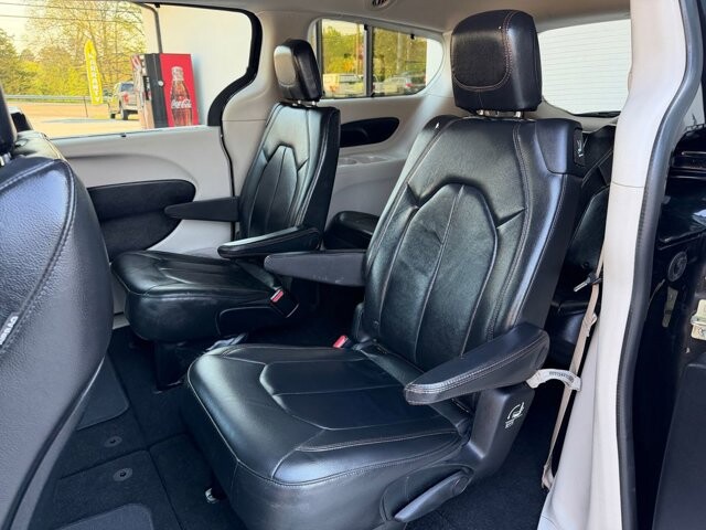 2017 Chrysler Pacifica in Knoxville, TN 37920 - 18128360 12