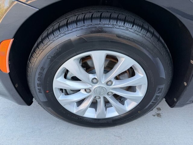 2017 Chrysler Pacifica in Knoxville, TN 37920 - 18128360 28