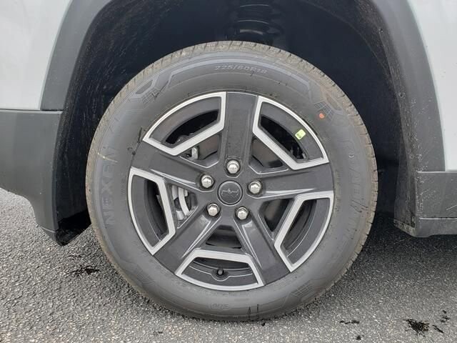 2026 Jeep Cherokee in Bedford, OH 44146 - 18128365 12