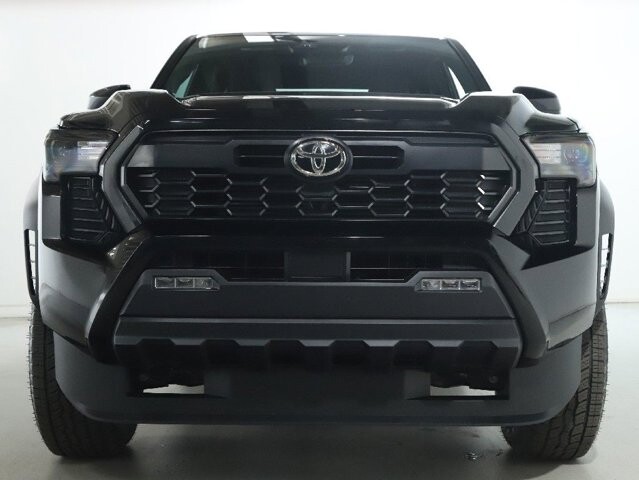 2025 Toyota Tacoma in Bedford, OH 44146 - 18128368 5