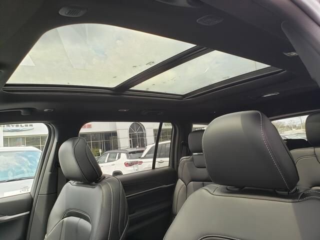 2026 Jeep Grand Cherokee L in Bedford, OH 44146 - 18128370 7