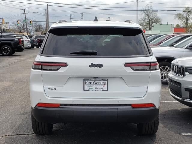 2026 Jeep Grand Cherokee L in Bedford, OH 44146 - 18128370 4